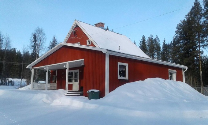 Svartbyn House | 190 m² House ∙ 3 bedrooms ∙ 6 guests