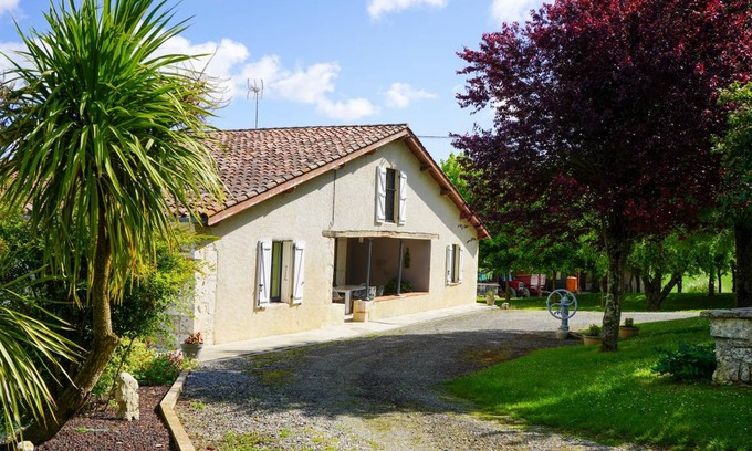 Estramiac House | 190 m² House ∙ 4 bedrooms ∙ 9 guests