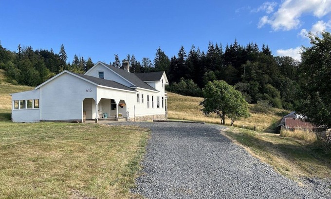 Kalama Other | 1910 Vintage Ranch House with beautiful views