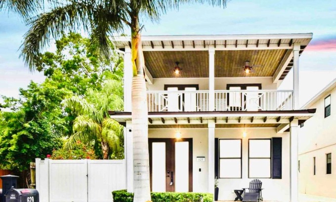 Gillespie Park House | 192 m² House ∙ 3 bedrooms ∙ 8 guests