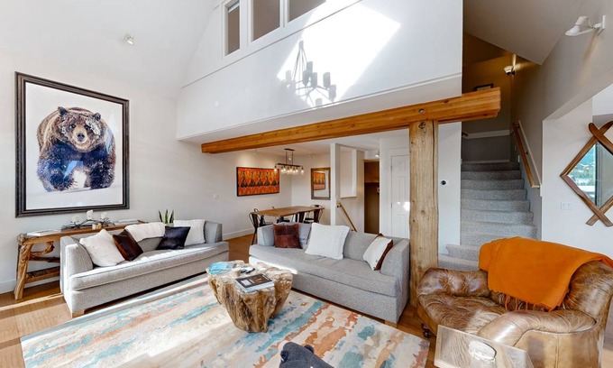 Saddle Ridge House | 195 m² House ∙ 3 bedrooms ∙ 8 guests