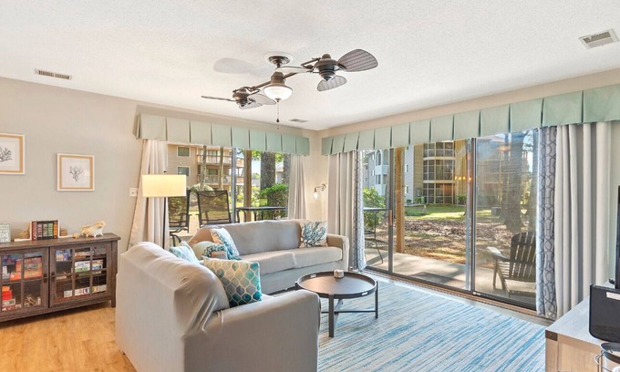 Sea Trail Condo | 1A - Pet-Friendly Ground Level 2 bedroom/2 bath condo on Oyster Bay Golf Links