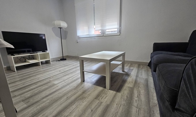 Distrito Oeste Apartment | 1A114 Apartamento moderno de 3 habitaciones