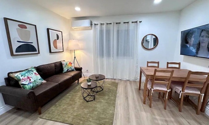 Ontario Villa | 1B1BVilla/Disneyland/Universal Studios