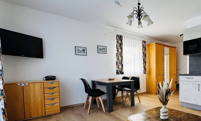 Bad Goegging Apartment | 1st floor apartment with east and south-facing balcony (58sqm)