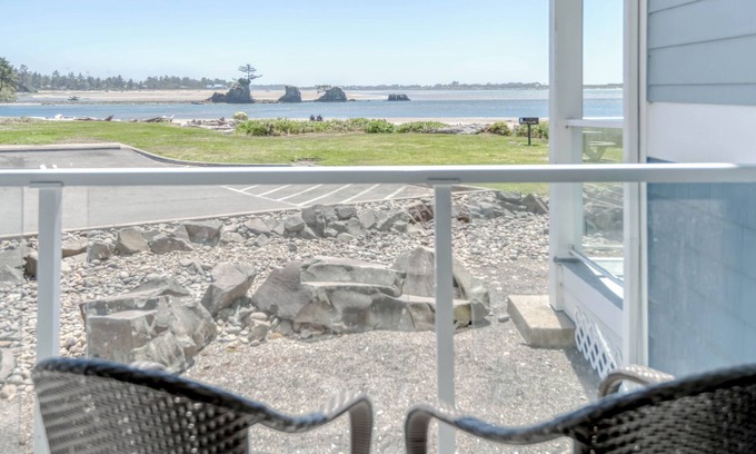 Lincoln City Condo | 1st Floor Condo on Siletz Bay, amazing views, beach access, Taft District