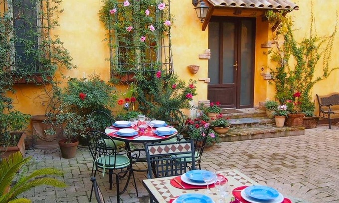 Aurelio House | 2 apartments up to 9 people for groups or families in St. Peter Area