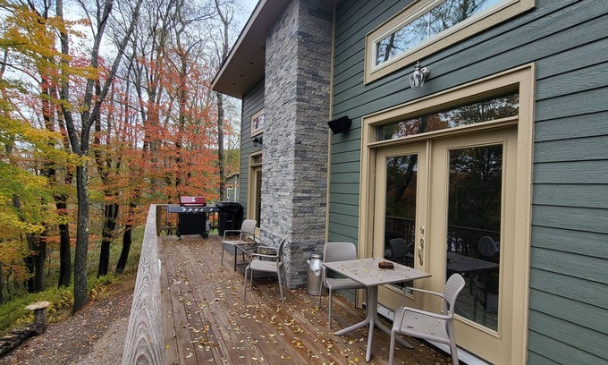 Thomas House | 2 bd 2bth, Thomas, WV, near Canaan and Davis, WV skiing, trails, State Parks