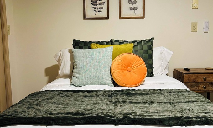 Catawissa Apartment | 2 bdr - 10 mins from I-80