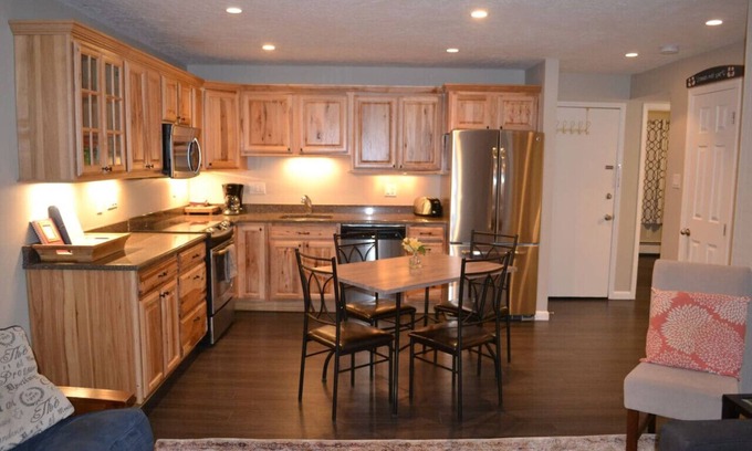 Dillon Condo | 2 Bed 2 Bath Family Ski Condo (Pet Friendly!)
