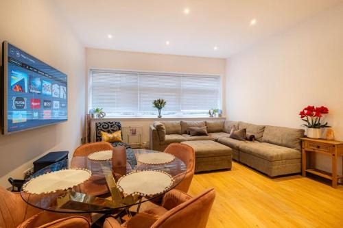 Aberdeen West End Apartment | 2 Bed 2 Bath Spacious Apartment in Central Aberdeen