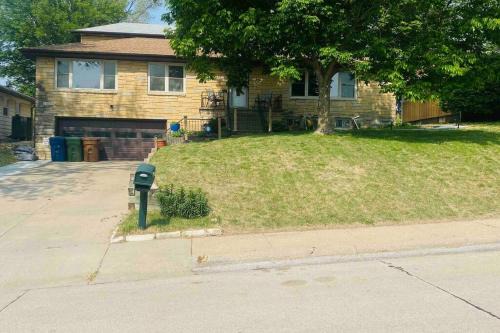 Bellevue Apartment | 2 bed, 2 story, In-law suite in rear of main house