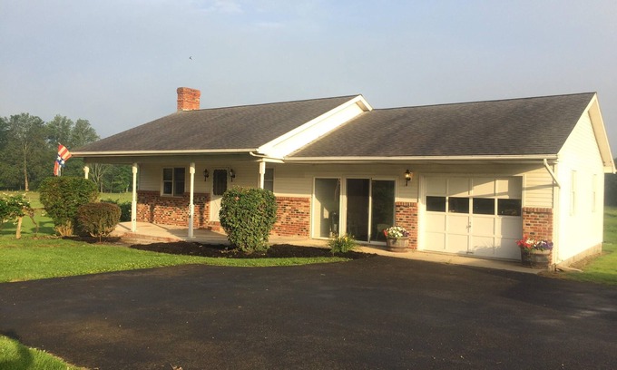 Blandburg House | 2 Bedroom 1 Bath Ranch House Within Walking Distance Of Little Juniata River.