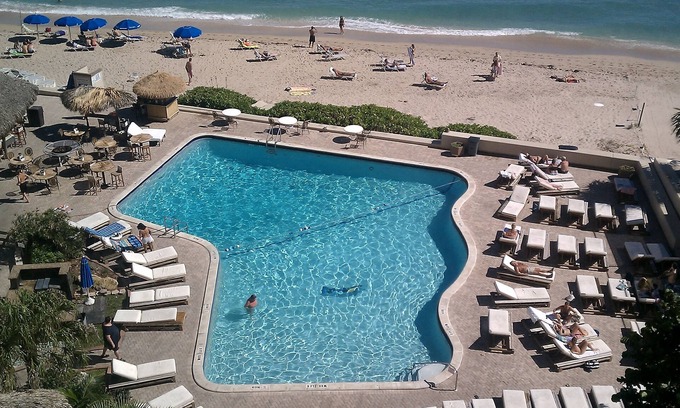 Galt Mile Condo | 2 Bedroom/2 Bath Direct Oceanview - Ocean Manor, Renovated owner's unit!