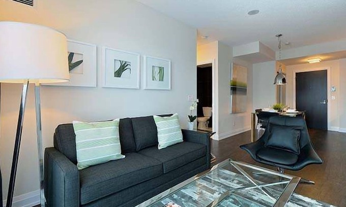Willowdale Apartment | 2 Bedroom/2 Bathroom Suite