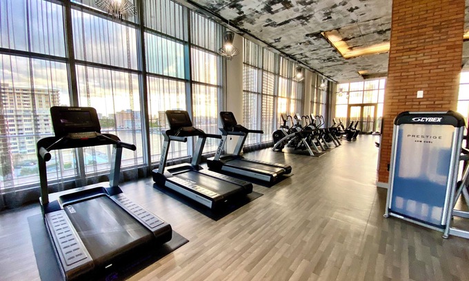 Hollywood South Central Beach Hotel | 2 bedroom 2 bathroom apartment/Ocean view/UNIQUE UNIT PARKING & RESORT INCLUDED