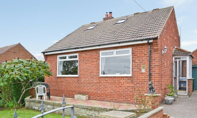 Hinderwell Cottage | 2 bedroom accommodation in Port Mulgrave, near Whitby
