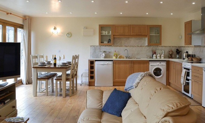 Newcastle-on-Clun Cottage | 2 bedroom accommodation in Newcastle, near Craven Arms