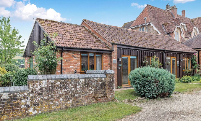 Woolland Cottage | 2 bedroom accommodation in Blandford Forum