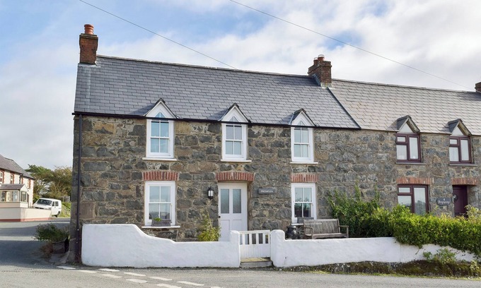 Trefin Cottage | 2 bedroom accommodation in Trefin, near St Davids