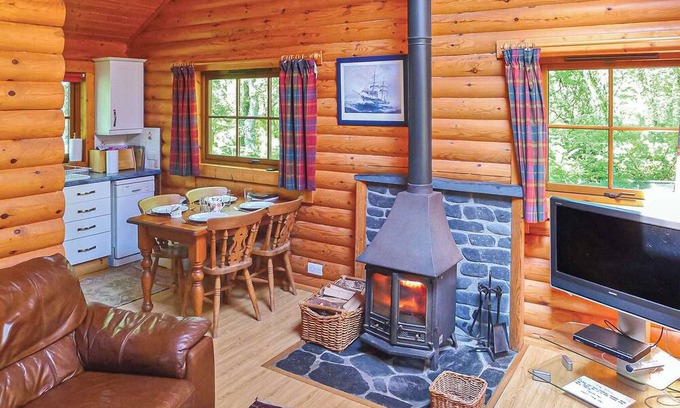 Craobh Haven Ski Chalet | 2 bedroom accommodation in Craobh Haven, Argyll