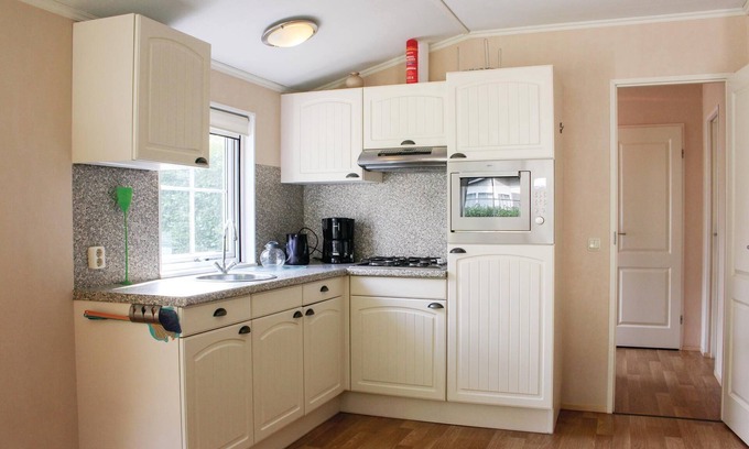 Rheezerveen House | 2 bedroom accommodation in Rheezerveen