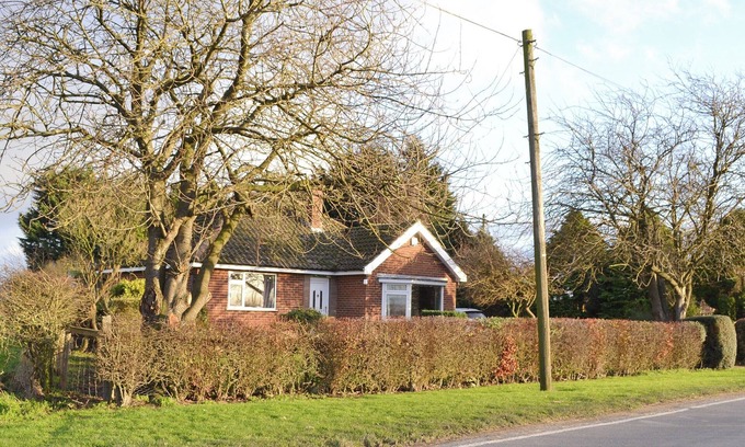Driffield Cottage | 2 bedroom accommodation in North Frodingham, near Driffield