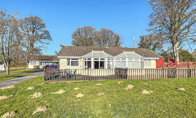Felinfach Cottage | 2 bedroom accommodation in Ciliau Aeron, near Aberaeron