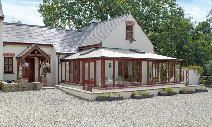 Cardigan Cottage | 2 bedroom accommodation in Llechryd, near Cardigan