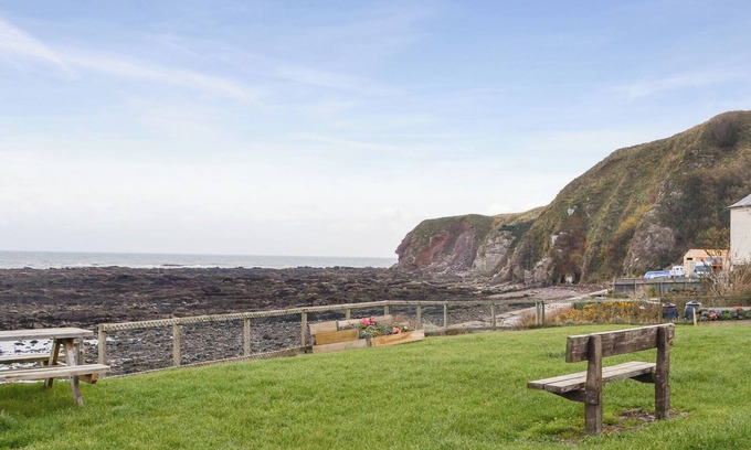 Burnmouth Cottage | 2 bedroom accommodation in Burnmouth, near Eyemouth