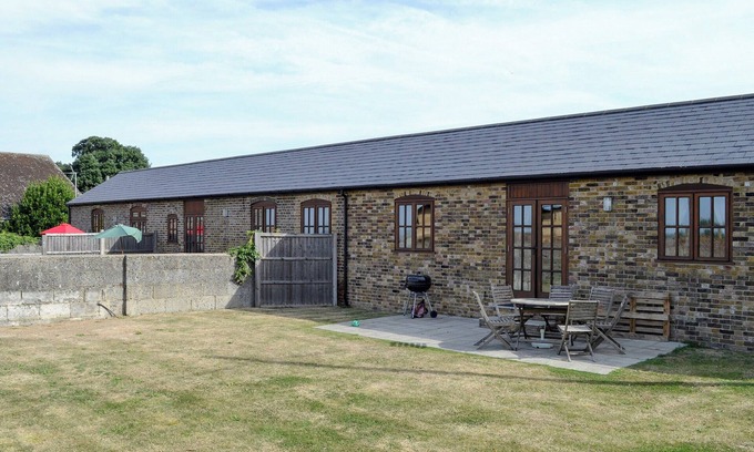 Rochester Cottage | 2 bedroom accommodation in High Halstow, near Rochester