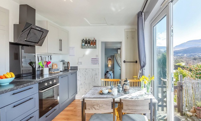 Llanllyfni Cottage | 2 bedroom accommodation in Talysarn