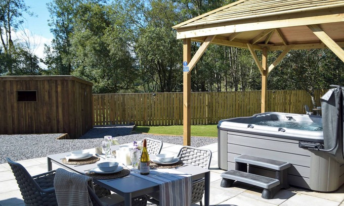 Boncath Cottage | 2 bedroom accommodation in Newchapel, near Boncath