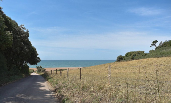 Bridport Cottage | 2 bedroom accommodation in Walditch, near Bridport