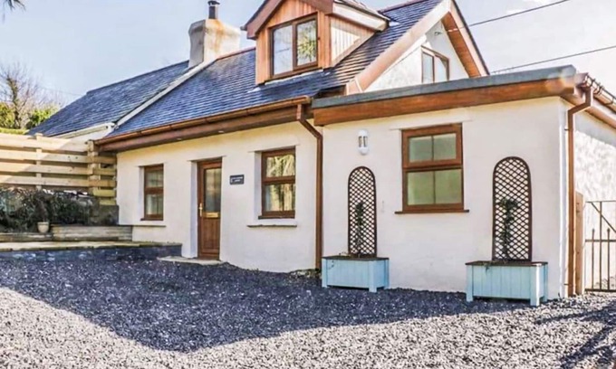 Brynteg Cottage | 2 bedroom accommodation in Brynteg