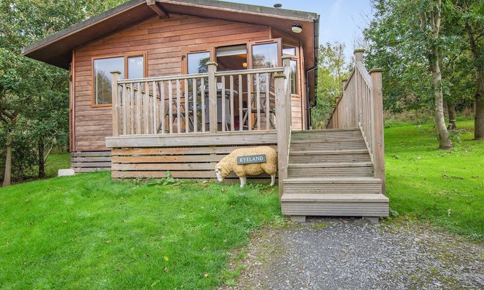 Allithwaite Ski Chalet | 2 bedroom accommodation in Cartmel