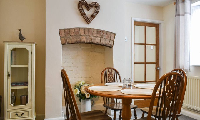 Enderby Cottage | 2 bedroom accommodation in Enderby