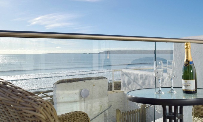 Amroth Cottage | 2 bedroom accommodation in Amroth, near Saundersfoot