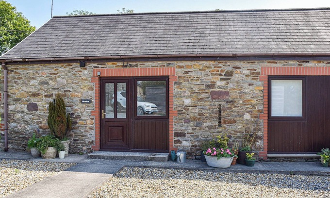 Gowerton Cottage | 2 bedroom accommodation in Gowerton, near Swansea
