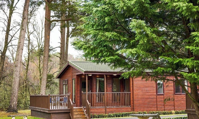 Dinnet Cottage | 2 bedroom accommodation in Dinnet, near Ballater