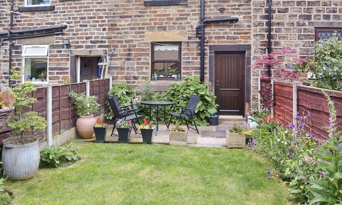 Padfield Cottage | 2 bedroom accommodation in Glossop