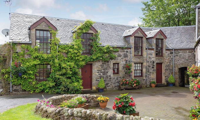 Kinross Cottage | 2 bedroom accommodation in Kinross, near Perth