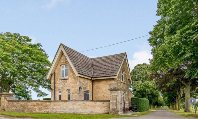 Lincoln Cottage | 2 bedroom accommodation in Nocton