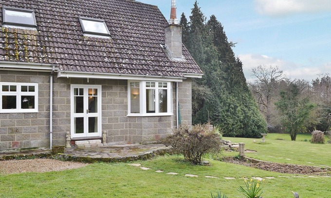 Romsey Cottage | 2 bedroom accommodation in Timsbury, near Romsey