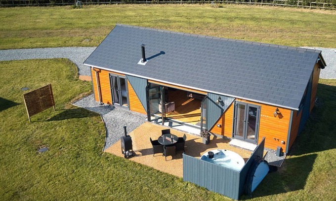 Fitling Cabin | 2 bedroom accommodation in Fitling, near Hornsea