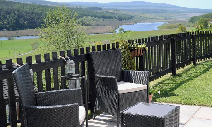 Lairg Cottage | 2 bedroom accommodation in Linside, near Dornoch