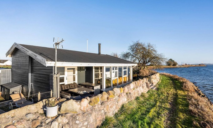 Otterup House | 2 bedroom amazing home in Otterup