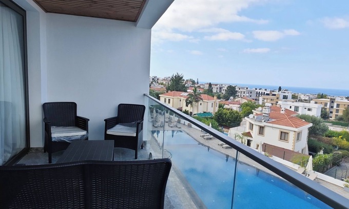 Karavas Apartment | 2-bedroom apartment 7 minutes from MERIT CASINOn