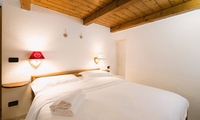 La Salle Apartment | 2 Bedroom Apartment in La Salle