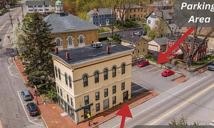 Hallowell Apartment | 2-bedroom apartment in charming Hallowell with AC